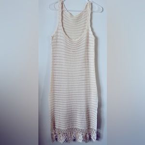 Cream colored knitted dress!